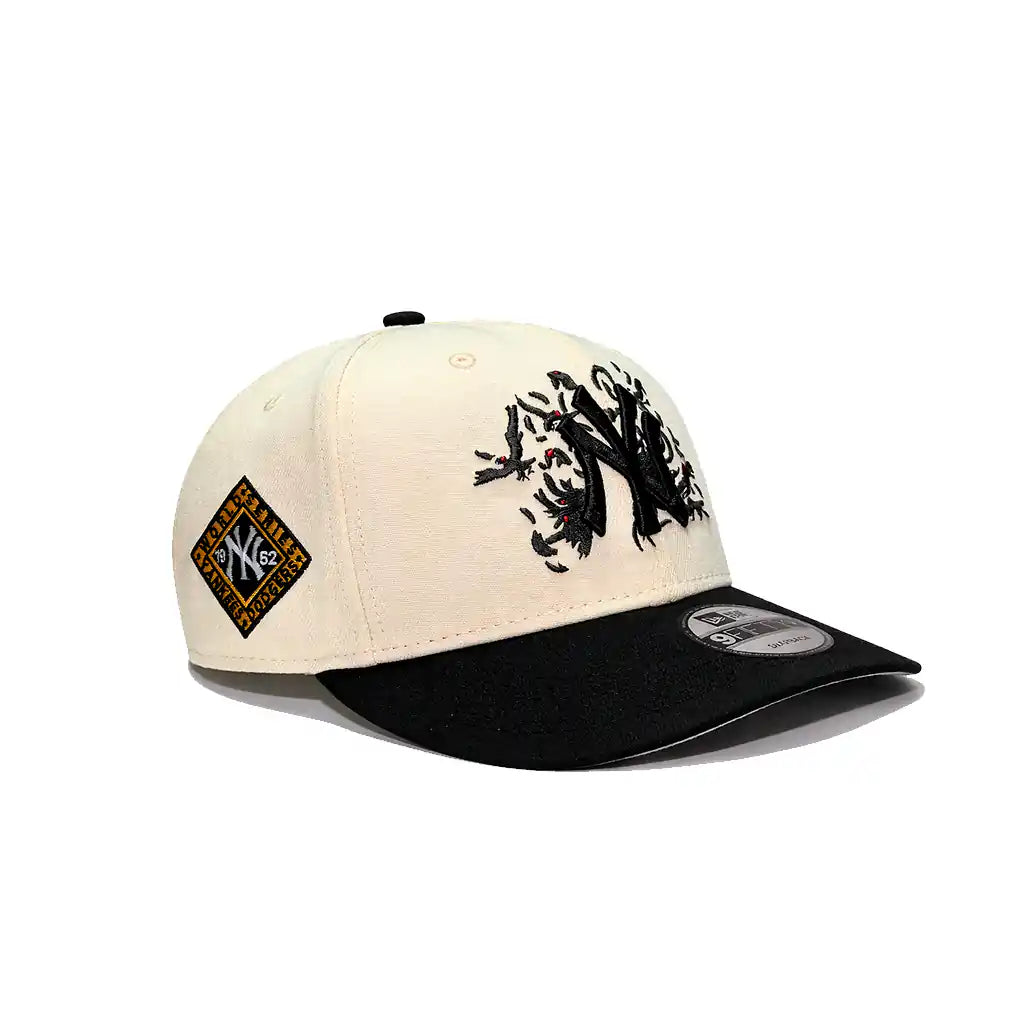 NEW YORK YANKEES "CHAOS"